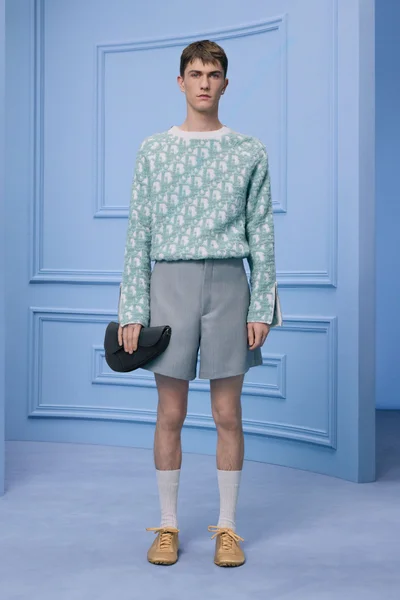 Look 11